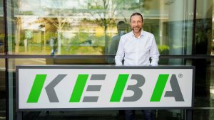 KI im Betrieb: Unterstützung statt Konkurrenz